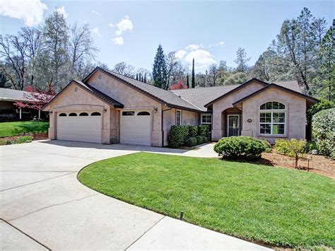 This home last sold for 535,000 in October 2023. . Zillow auburn ca